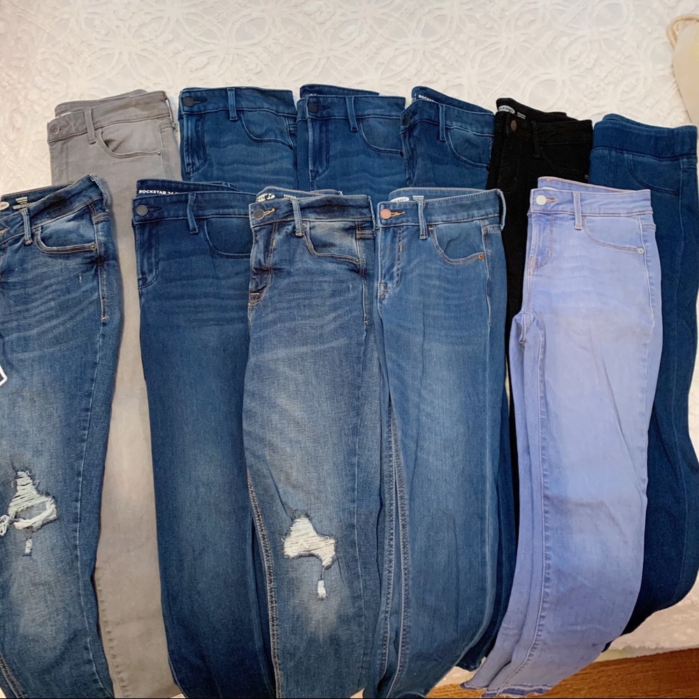 11 PAIRS OF JEANS